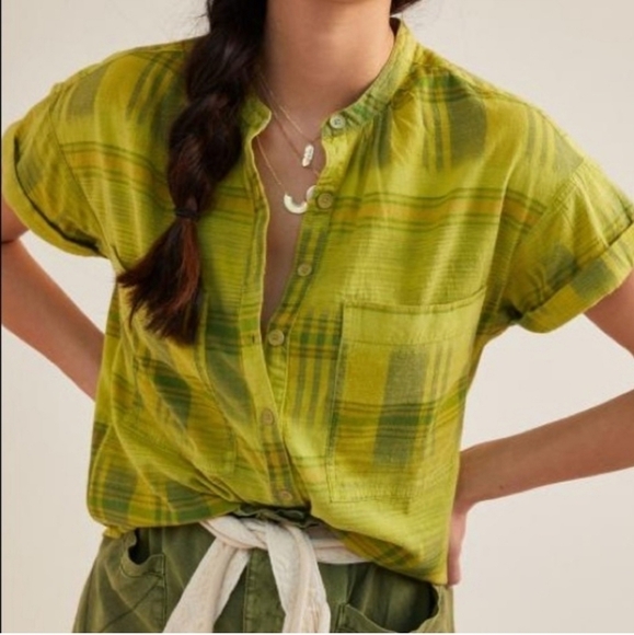 Pilcro and the Letterpress Green Plaid Short Sleeve Top - Picture 2 of 8